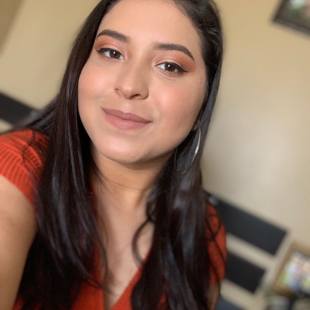 Meet your Posher, Oralia